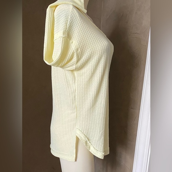 Vintage America Ladies’ Thermal Knit Top, Wax Yellow, XS Oversized, NEW - Picture 4 of 13
